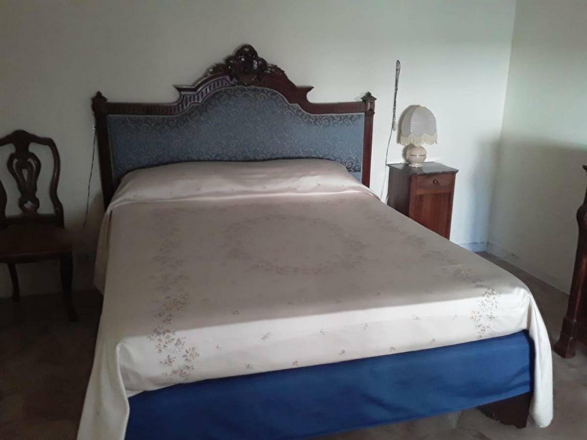 Casa Lilian Ξενοδοχείο Λέτσε Εξωτερικό φωτογραφία